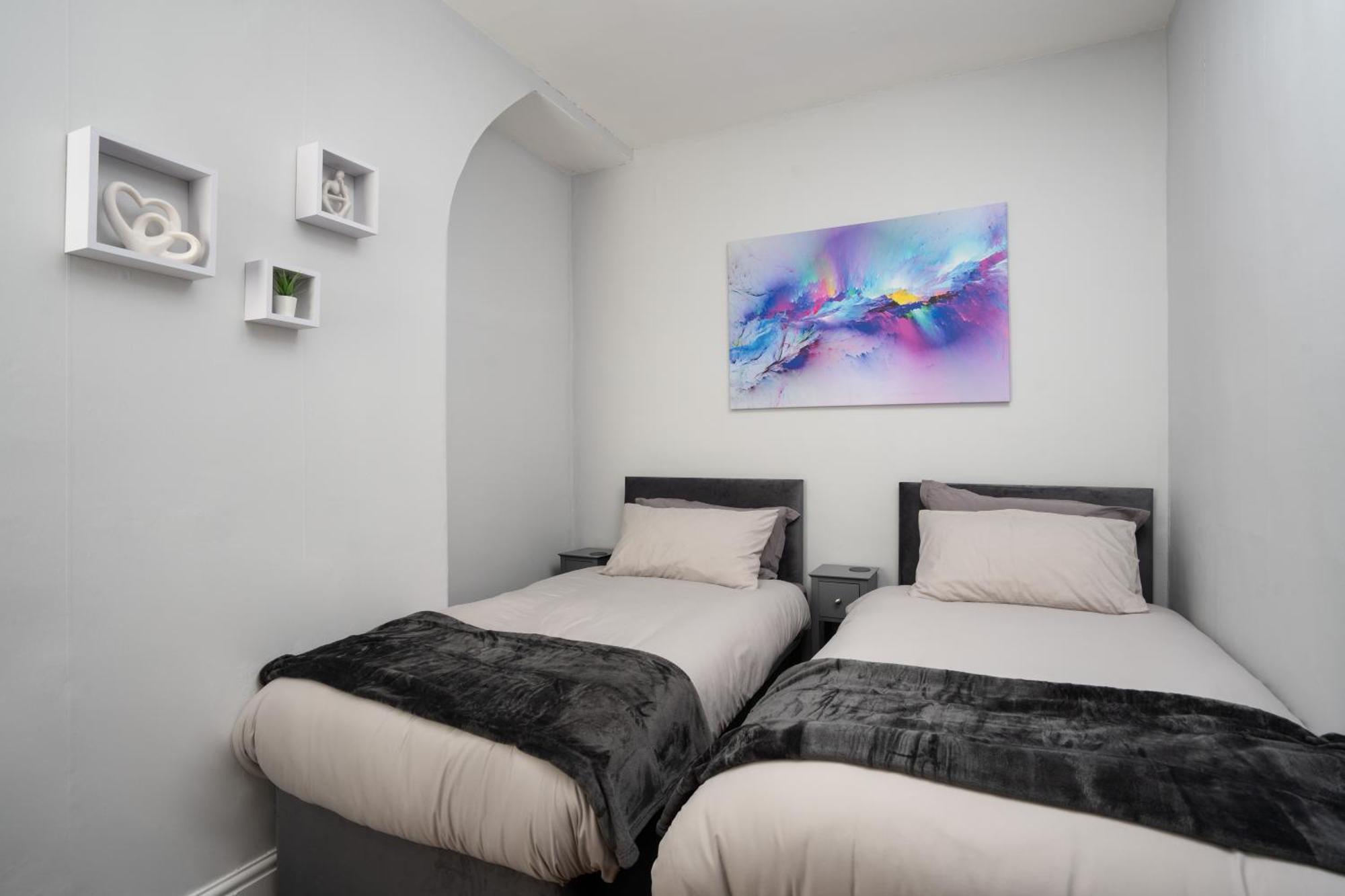 Swiss Haven - Spacious 3 Bedroom House Liverpool Kültér fotó