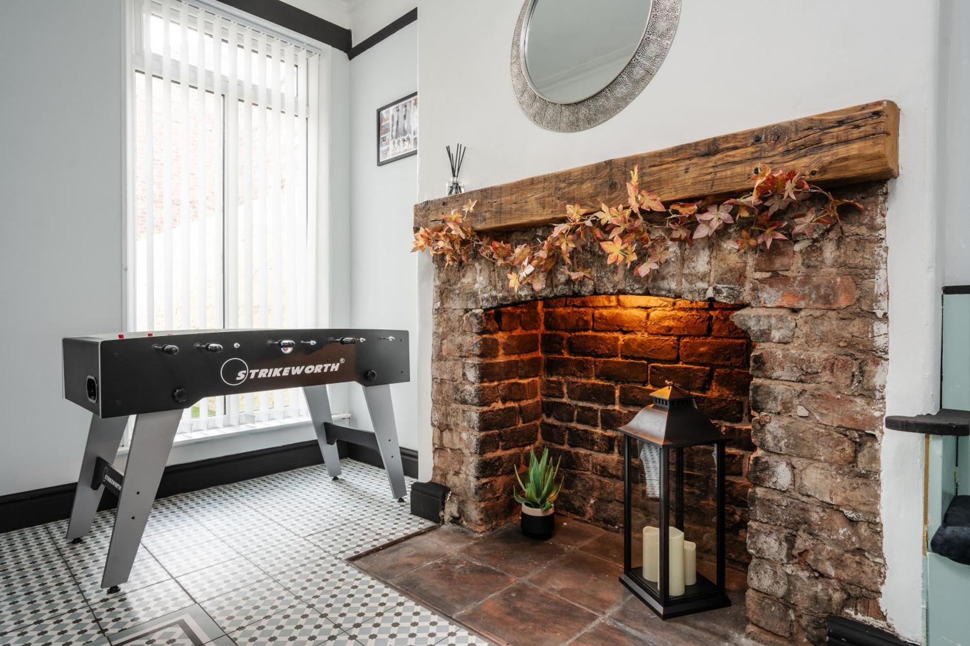 Swiss Haven - Spacious 3 Bedroom House Liverpool Kültér fotó