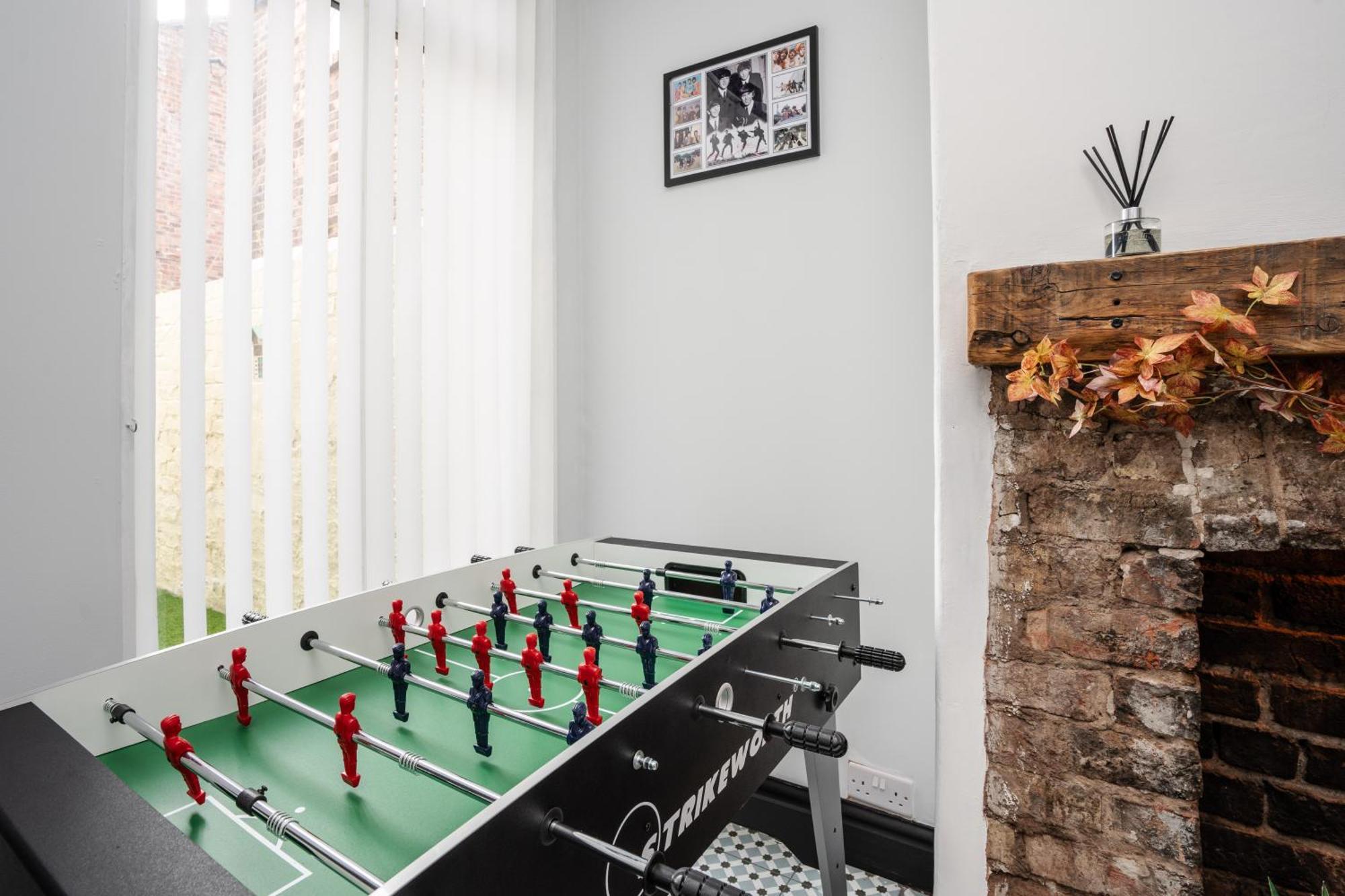 Swiss Haven - Spacious 3 Bedroom House Liverpool Kültér fotó